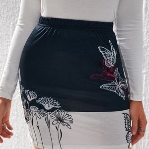 🌈 2/$10 Floral & Butterfly Two Tone Skirt